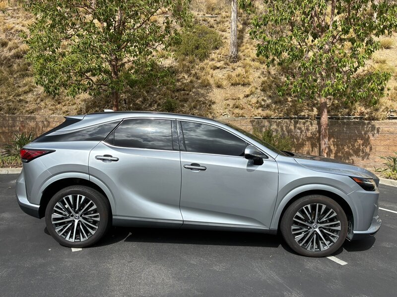 Used 2023 Lexus RX 350 Premium Plus w/ Cold Area Package FWD image 1