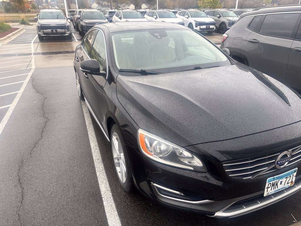 Used 2014 Volvo S60 T5 FWD image 2
