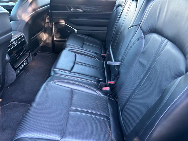 Used 2022 Jeep Wagoneer Series II AWD/4WD image 10