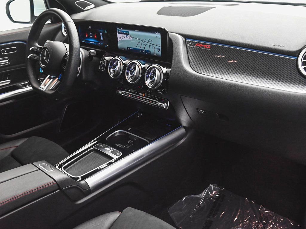 Used 2024 Mercedes-Benz GLA 35 AMG 4MATIC image 46