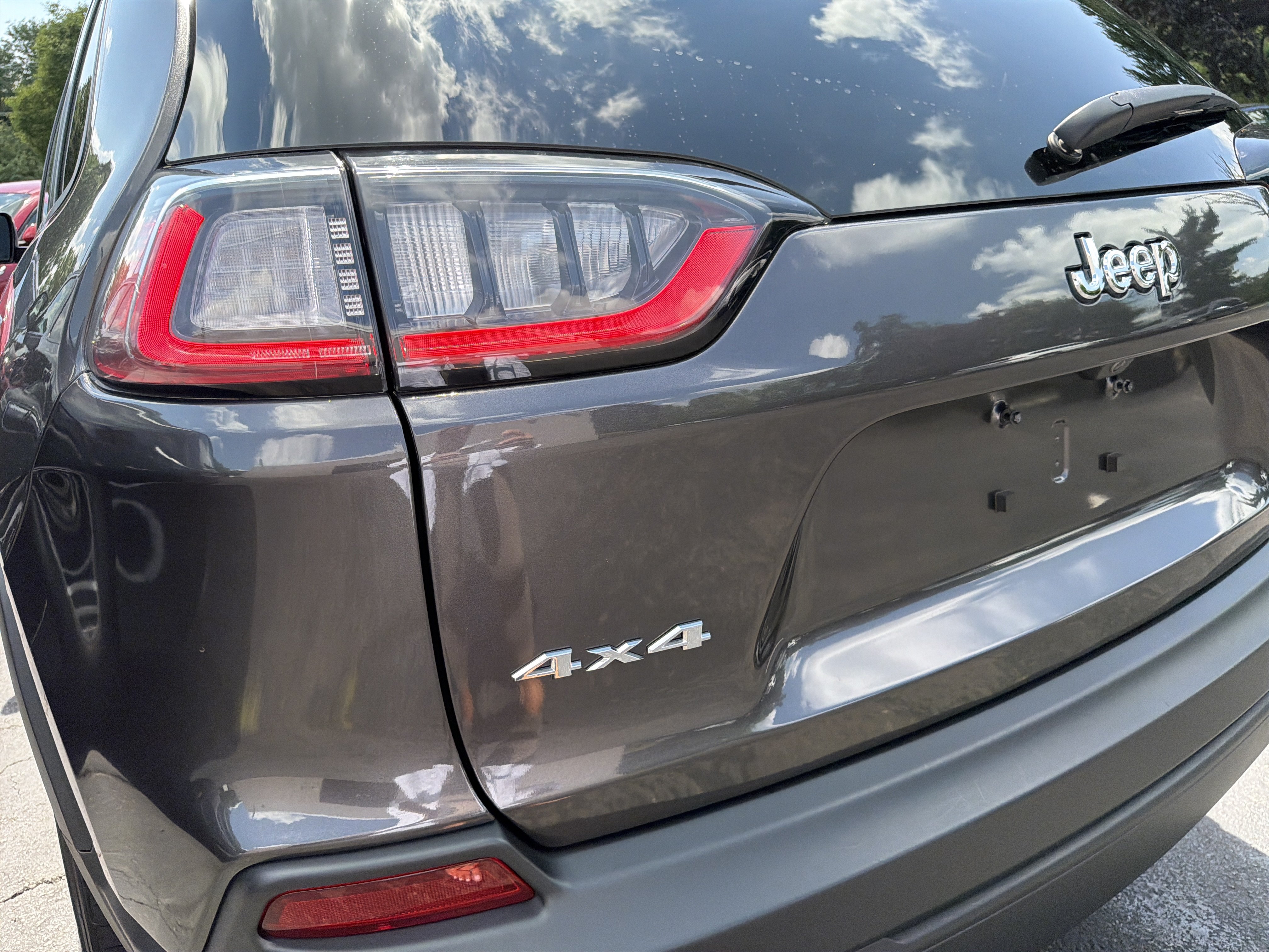 Certified 2022 Jeep Cherokee Latitude Lux AWD/4WD image 6