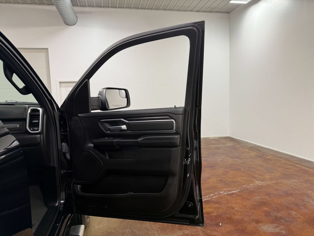Used 2023 RAM 1500 Big Horn AWD/4WD image 60