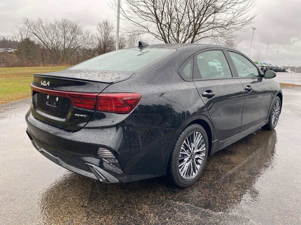 Certified 2023 Kia Forte GT-Line image 3