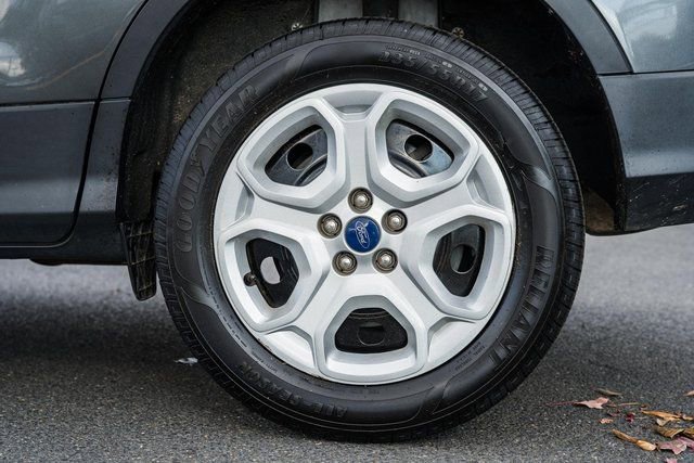 Used 2019 Ford Escape S image 15