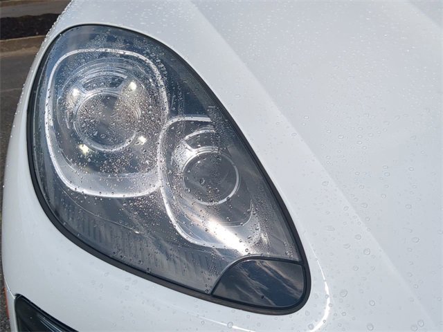 Used 2016 Porsche Macan S image 9