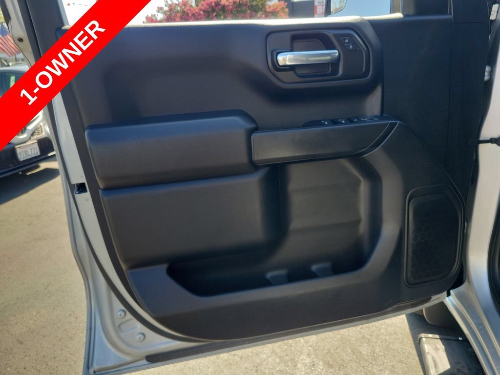 Used 2022 Chevrolet Silverado 1500 Custom w/ LPO, Dark Essentials Package RWD image 22