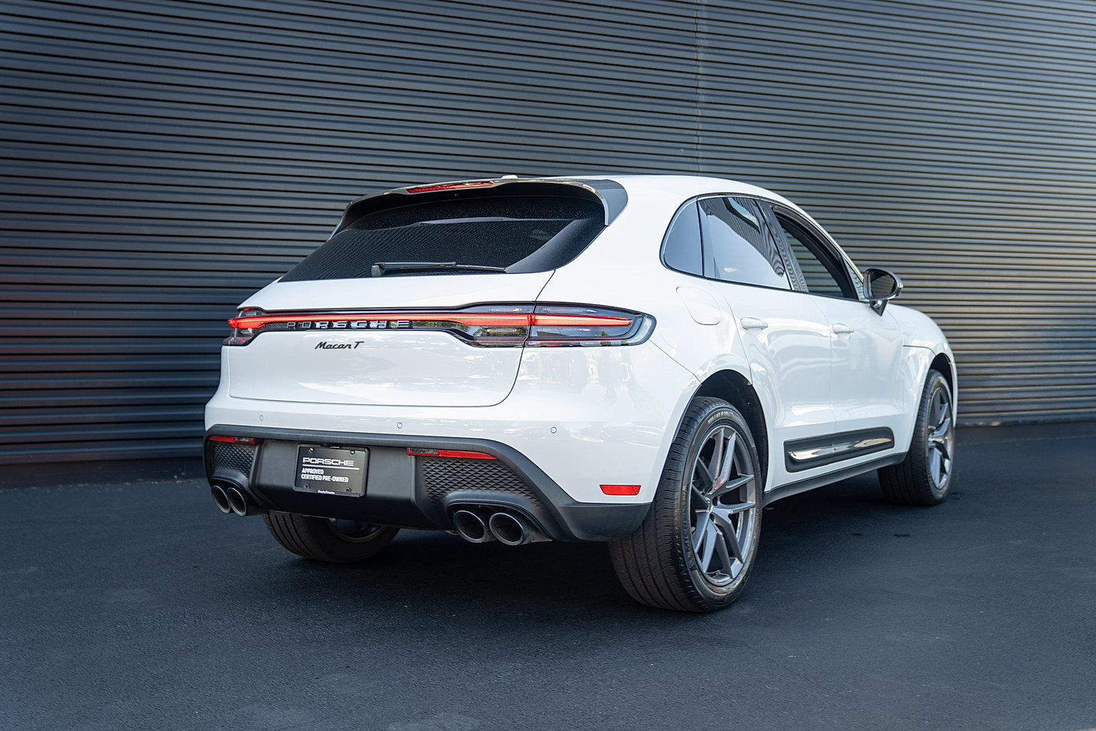 Certified 2026 Porsche Macan Turbo AWD/4WD image 30
