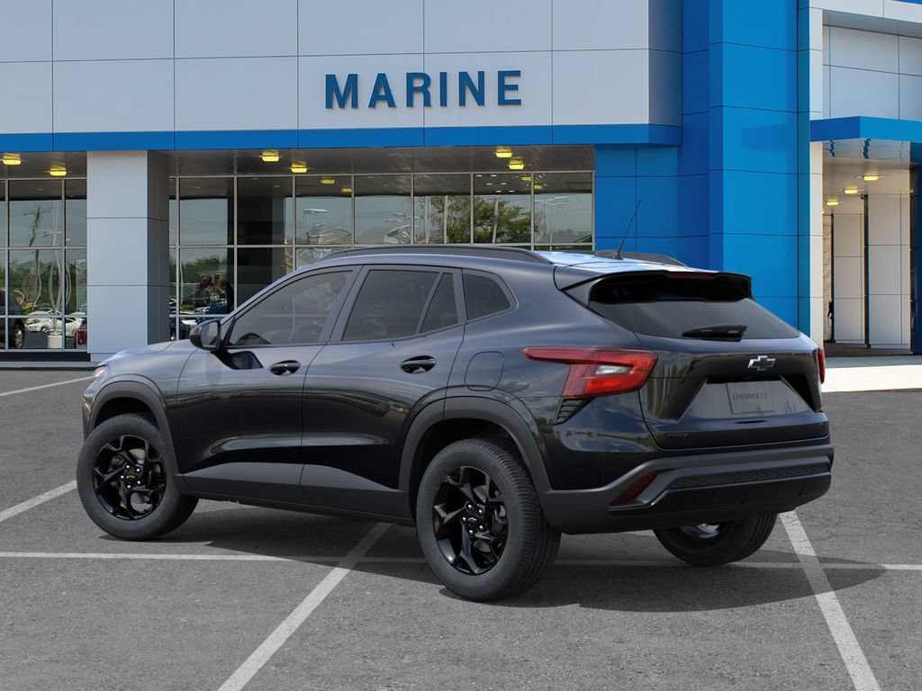 New 2026 Chevrolet Trax LT w/ Midnight Edition FWD image 3