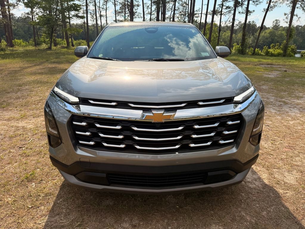 Used 2026 Chevrolet Equinox LT FWD image 8