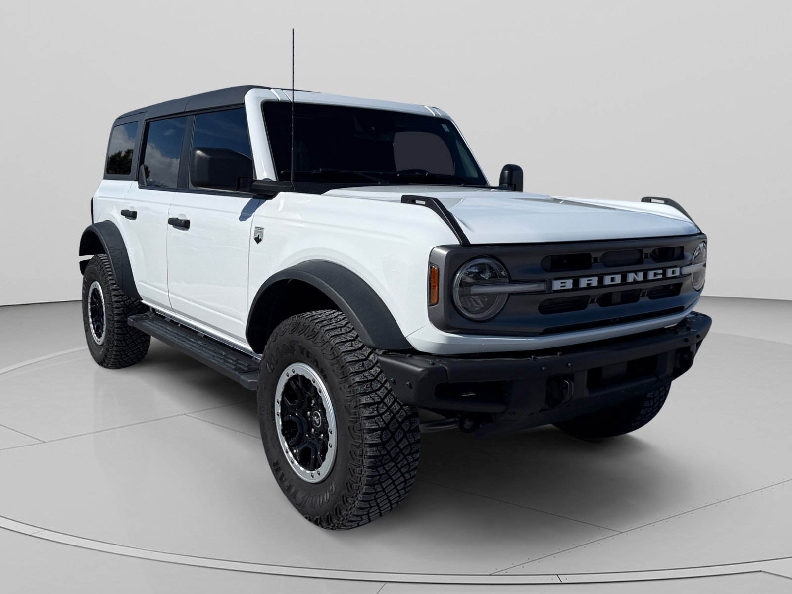 Used 2023 Ford Bronco Big Bend w/ Sasquatch Package image 7