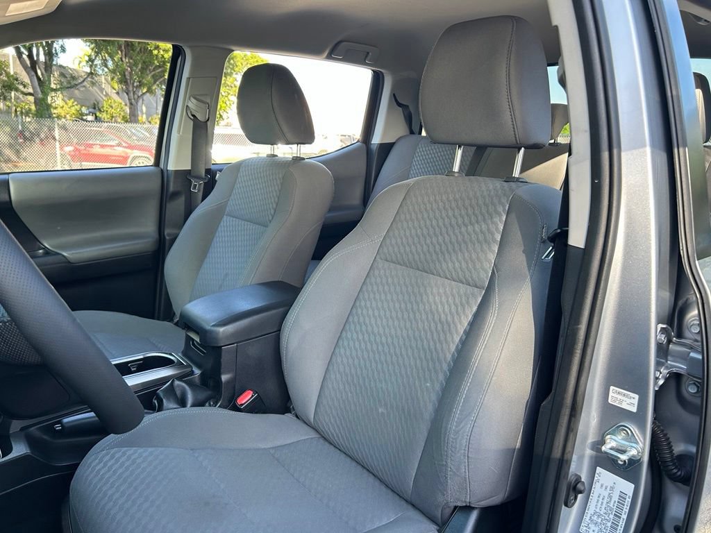Used 2021 Toyota Tacoma SR5 RWD image 16