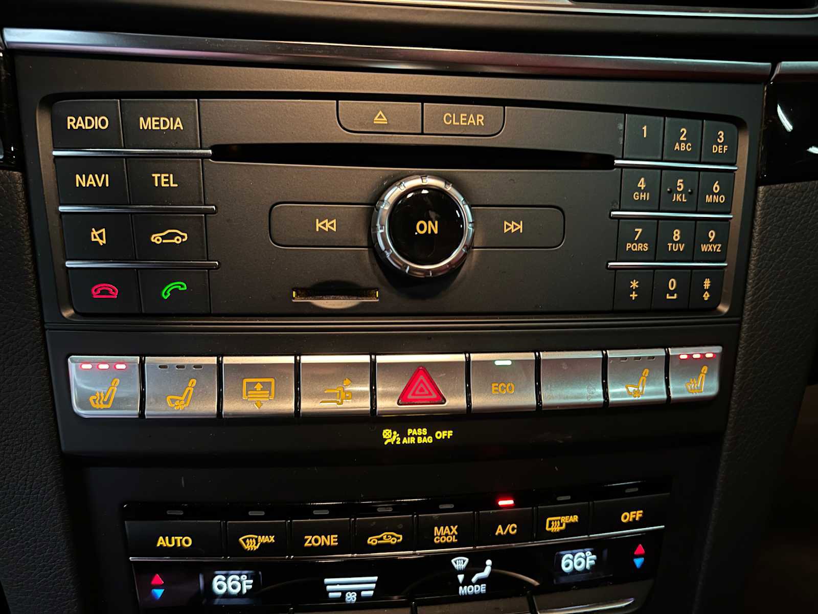 Used 2017 Mercedes-Benz E 400 4MATIC Coupe image 29