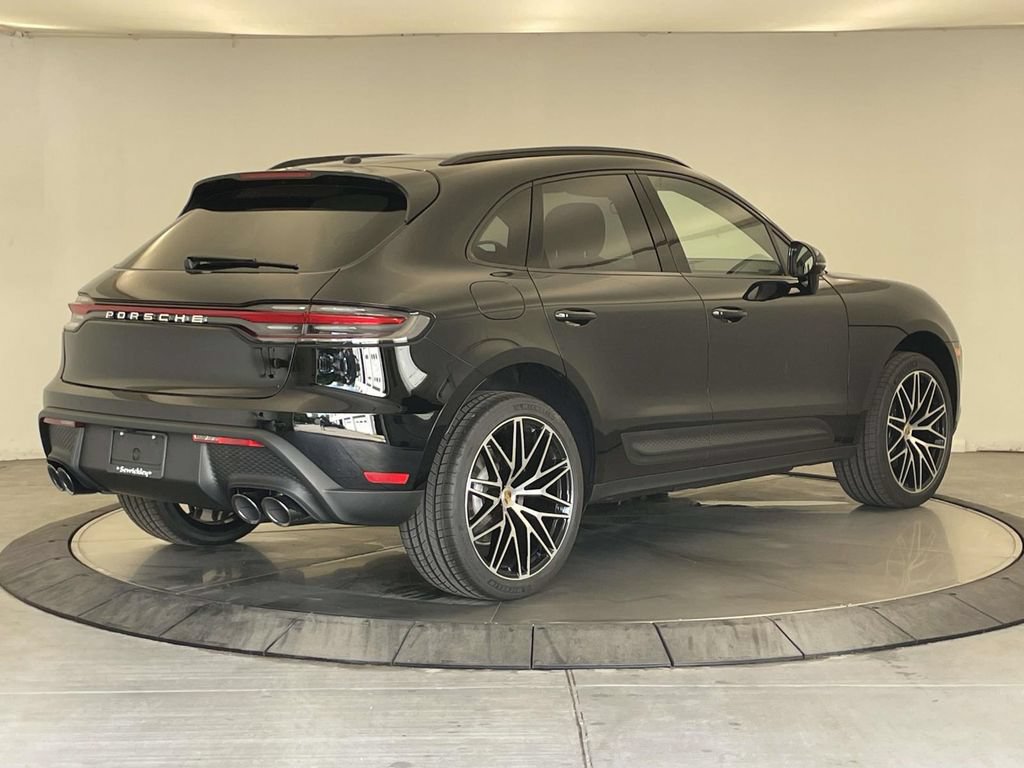 New 2026 Porsche Macan AWD/4WD image 7