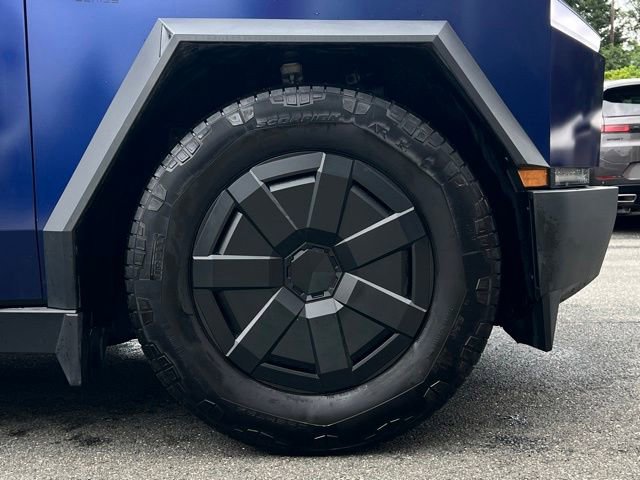 Used 2024 Tesla Cybertruck Cyberbeast AWD/4WD image 9