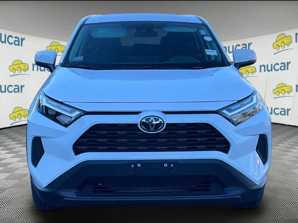 Used 2024 Toyota RAV4 LE AWD/4WD image 2