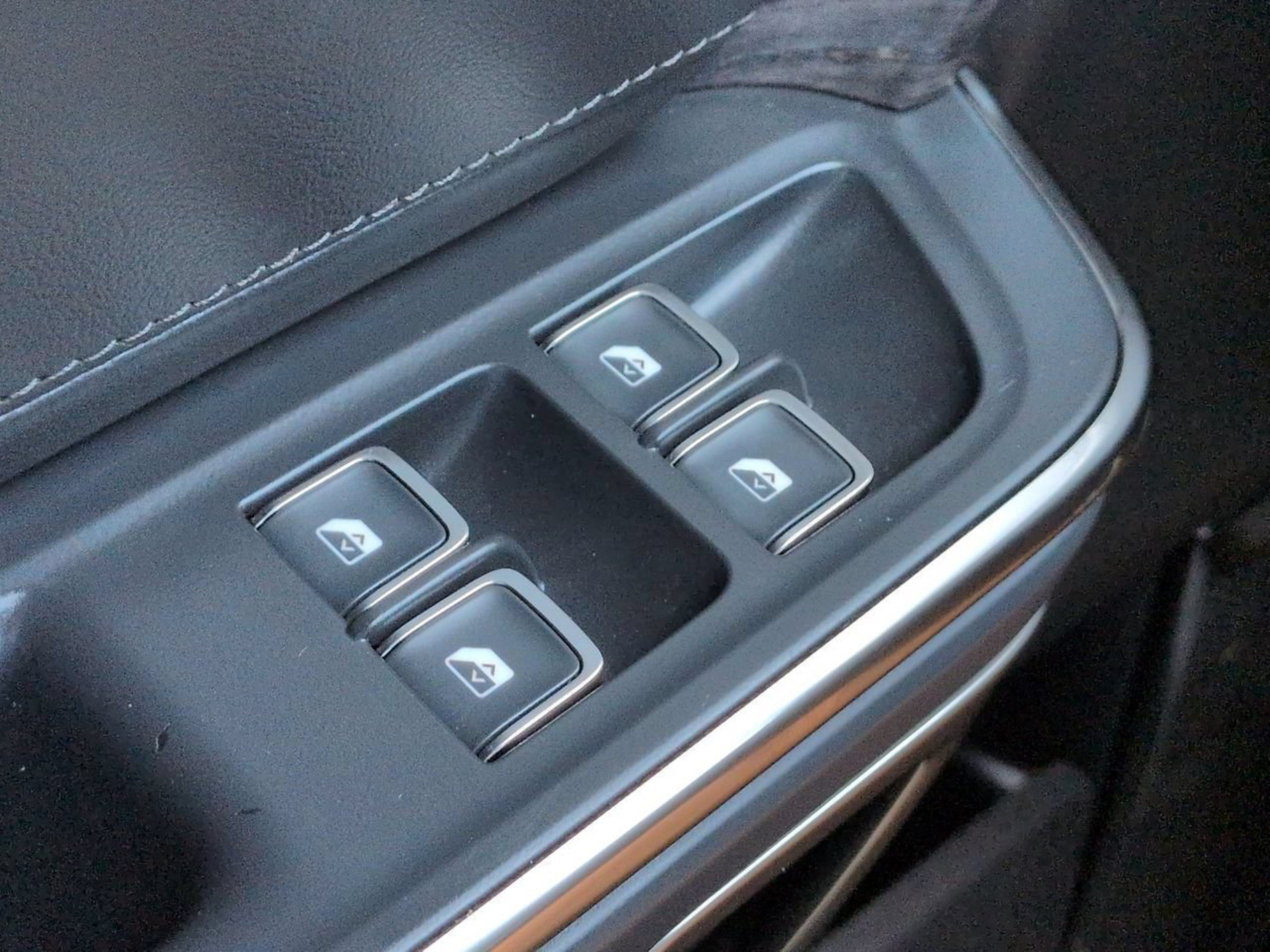 Used 2023 Rivian R1S Adventure Quad AWD/4WD image 30