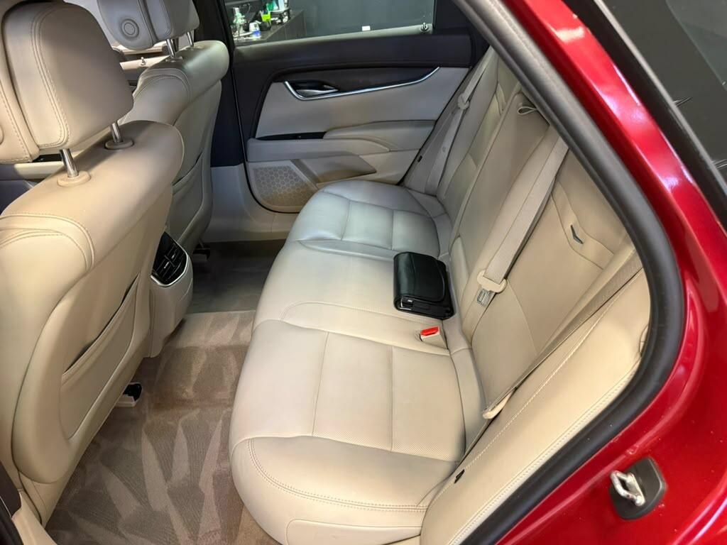Used 2013 Cadillac XTS FWD image 10