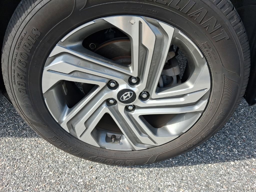 Used 2021 Hyundai Santa Fe SEL w/ Convenience Package image 11