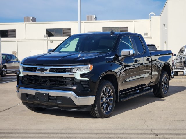 Used 2024 Chevrolet Silverado 1500 LT w/ Protection Package RWD image 9