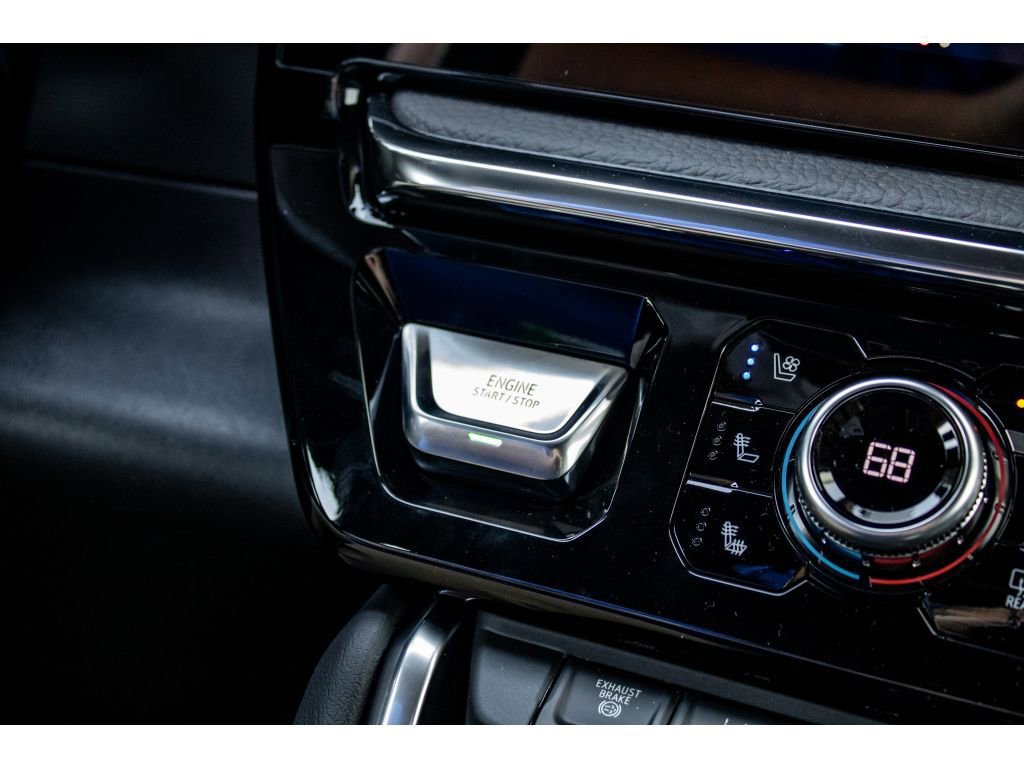 New 2026 GMC Sierra 3500 Denali w/ Denali Reserve Package image 36