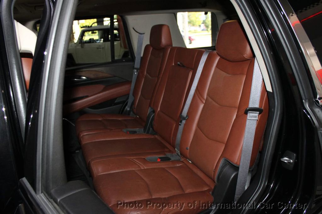 Used 2017 Cadillac Escalade Premium Luxury image 30