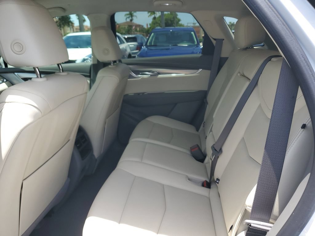 Certified 2023 Cadillac XT5 Premium Luxury FWD image 14
