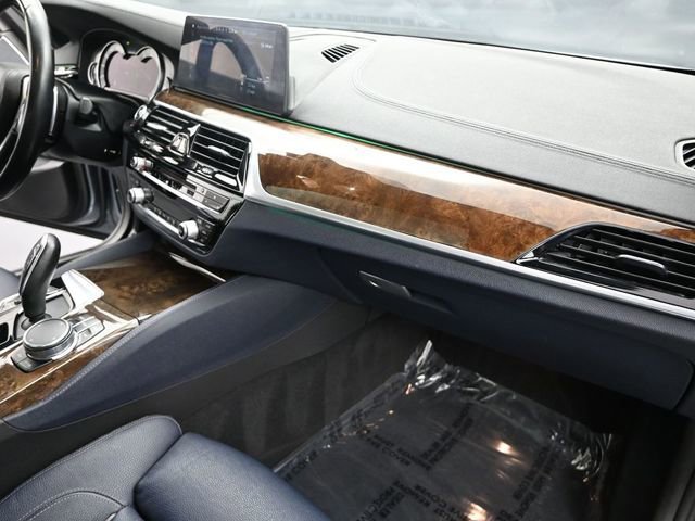 Used 2017 BMW 540i image 24