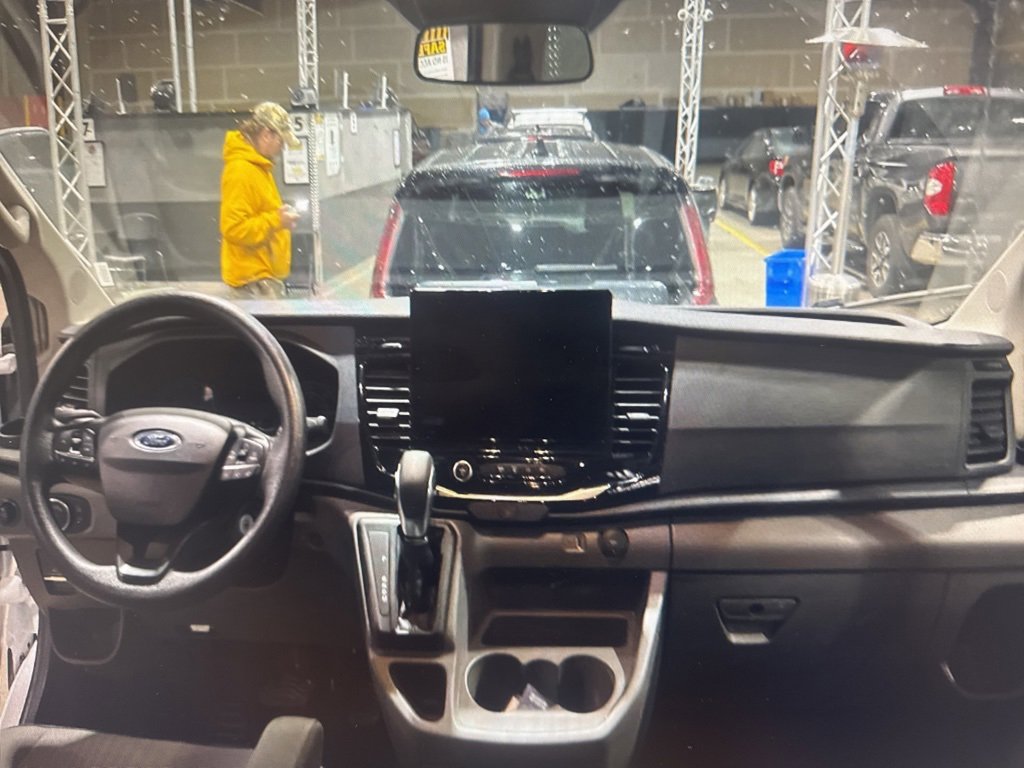 Used 2023 Ford Transit 350 XLT image 6