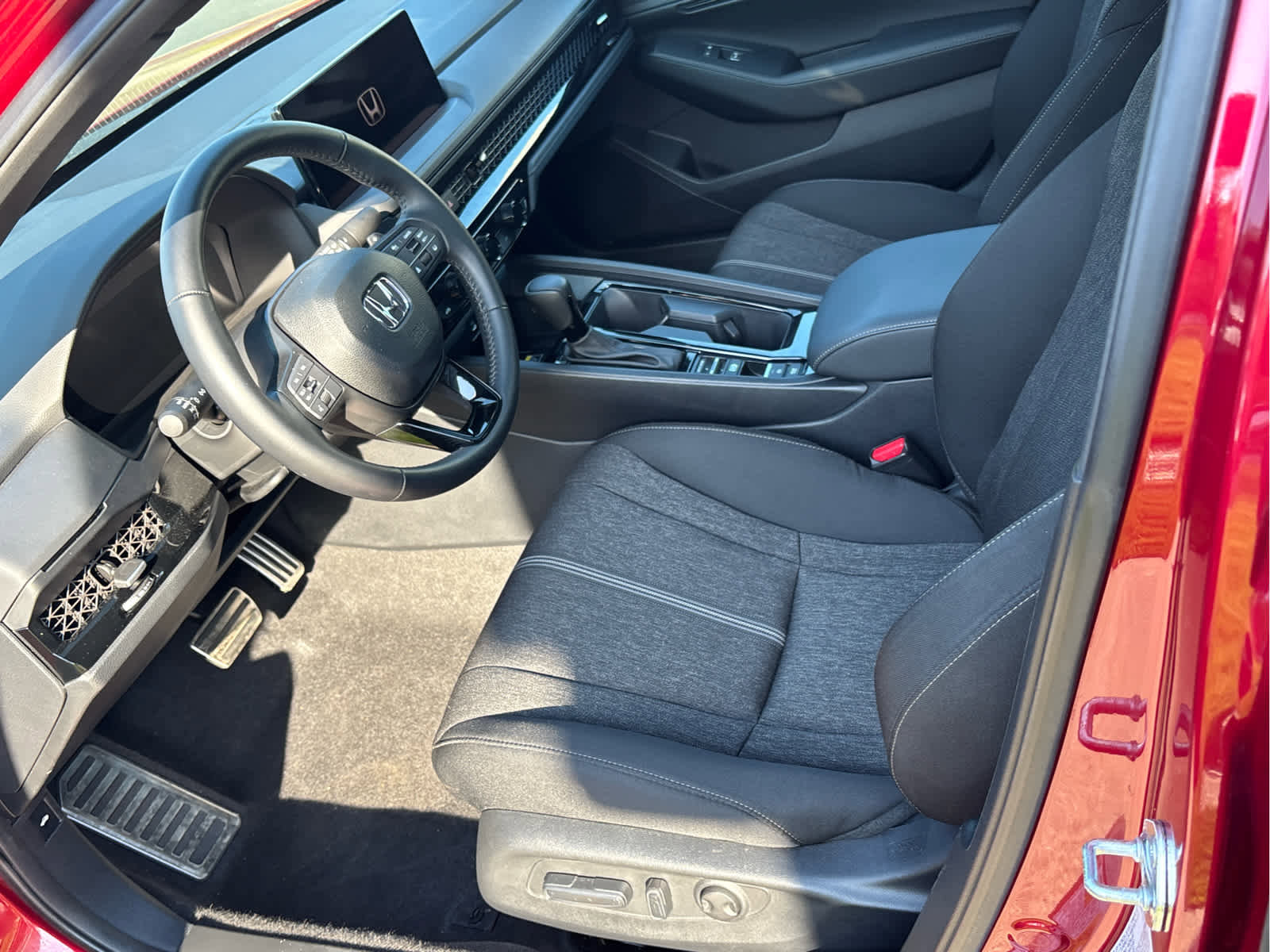 Certified 2025 Honda Accord Sport image 9