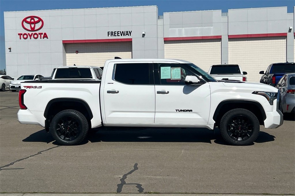 Used 2023 Toyota Tundra Limited image 3