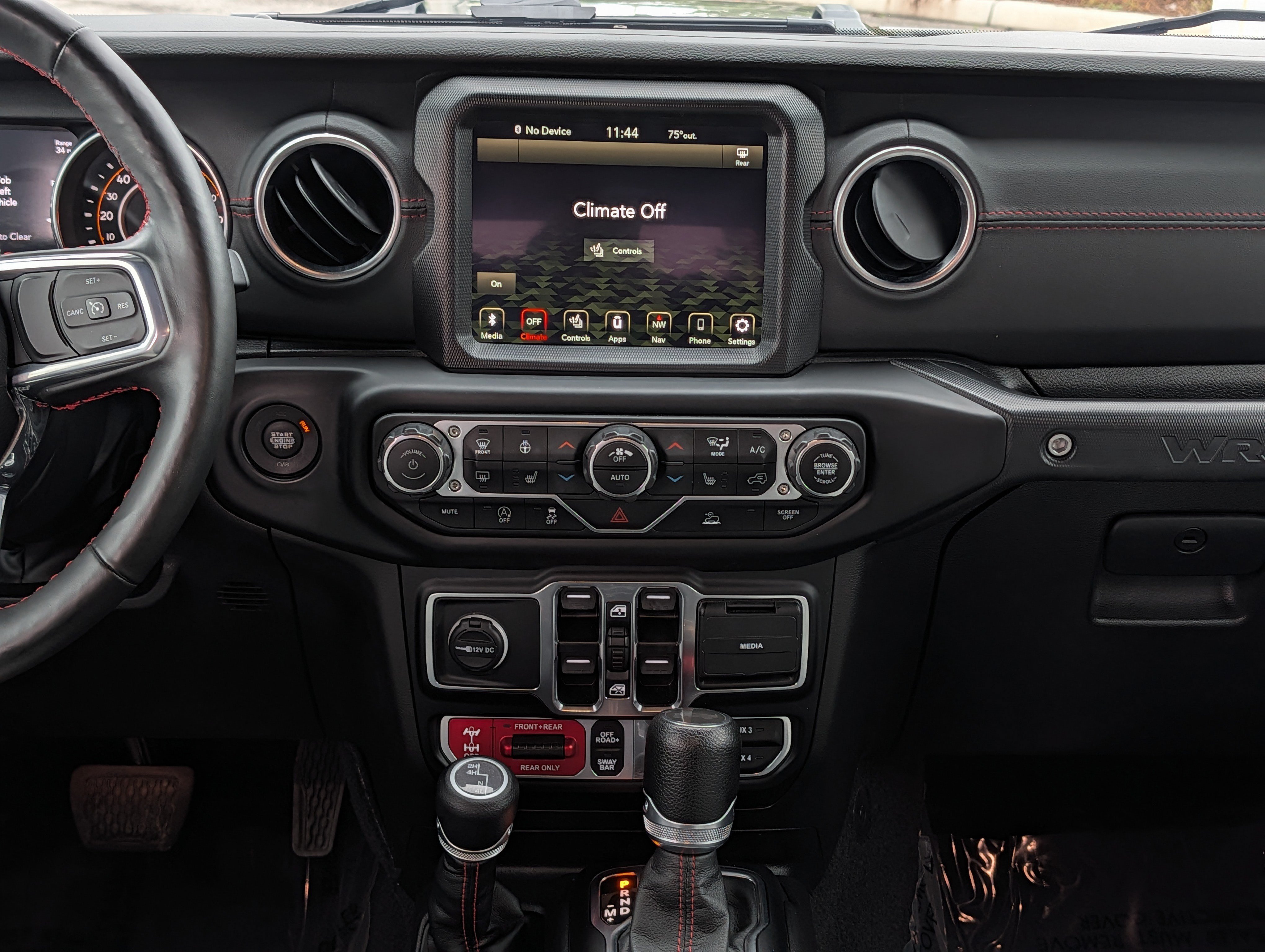 Used 2023 Jeep Wrangler Unlimited Rubicon w/ Cold Weather Group AWD/4WD image 46