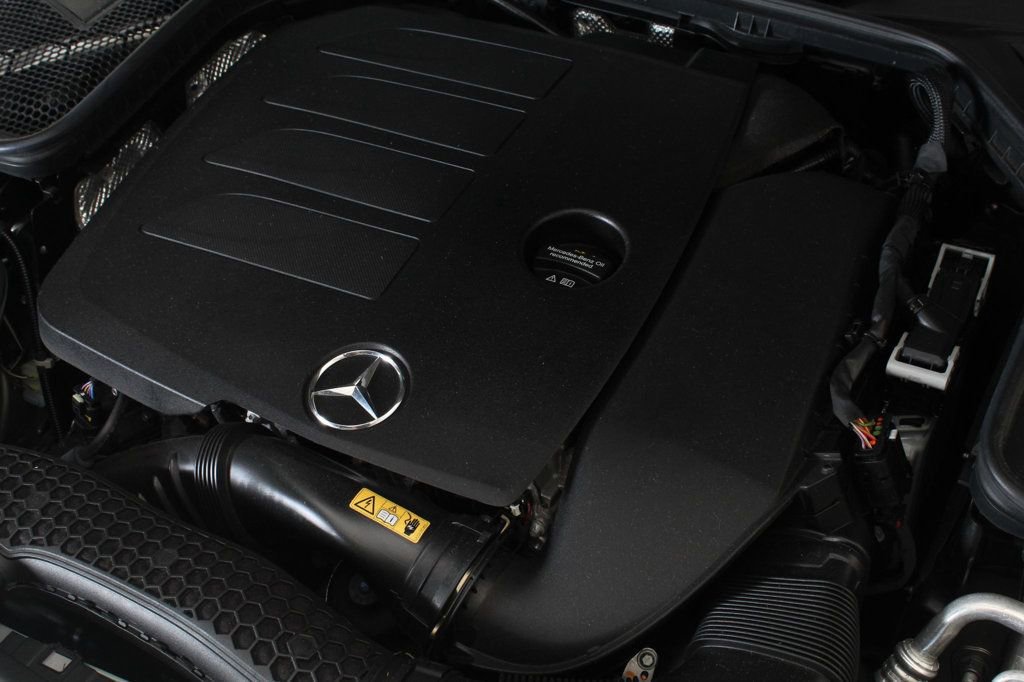 Used 2021 Mercedes-Benz C 300 4MATIC Coupe image 8