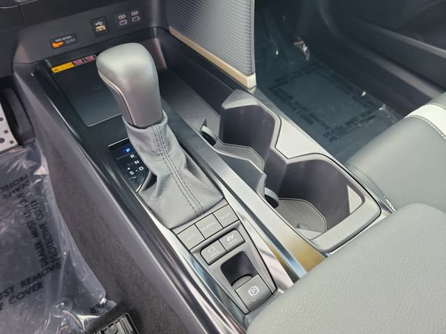 Used 2025 Toyota Camry SE FWD image 27