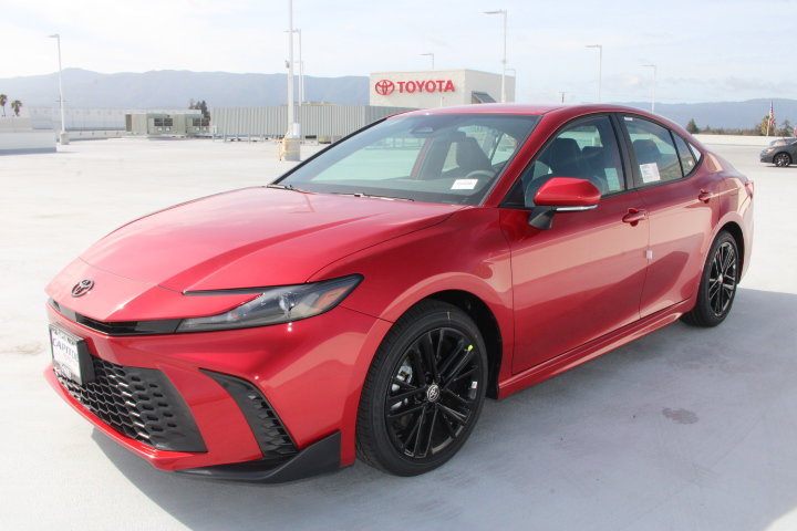 New 2026 Toyota Camry SE image 6