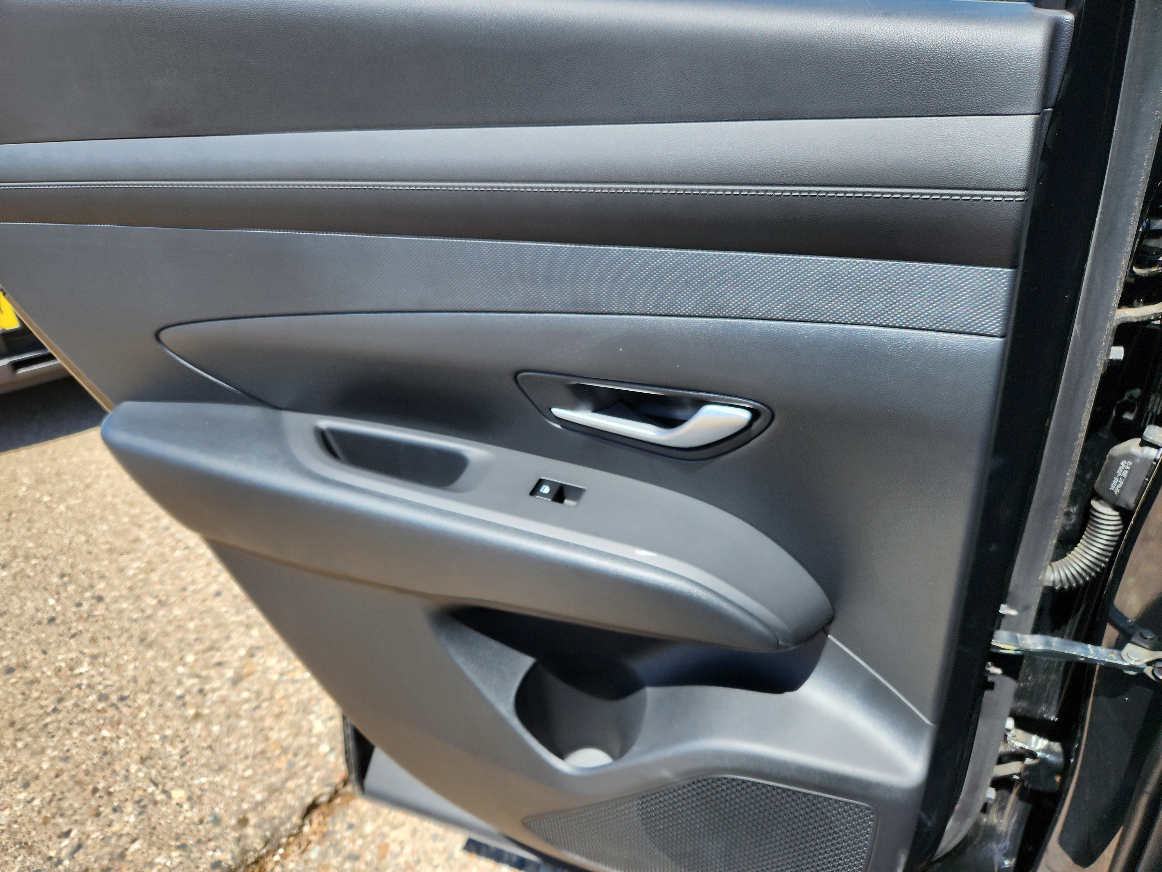 New 2025 Hyundai Tucson SE image 10