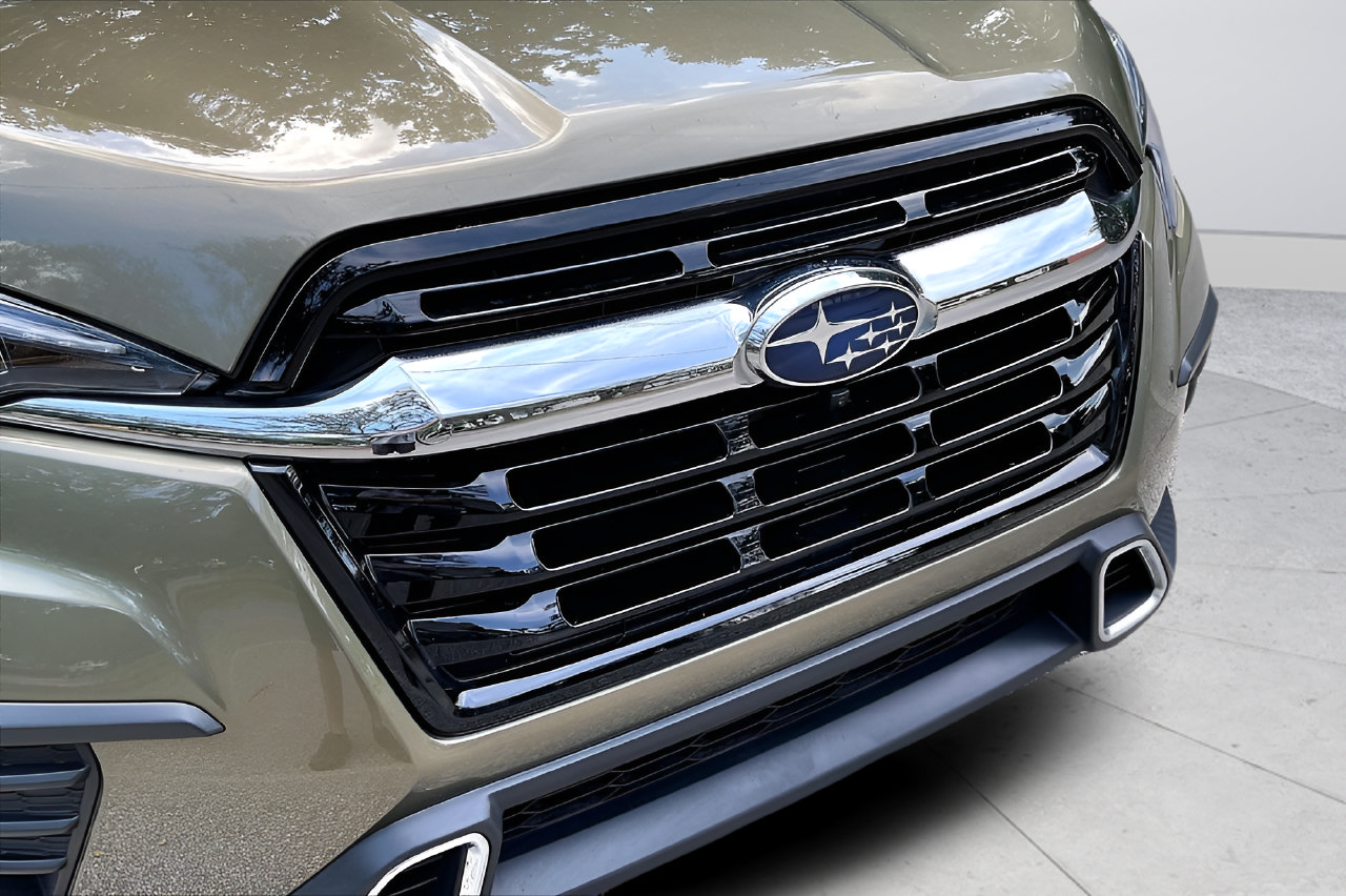 Used 2025 Subaru Ascent Touring w/ Popular Package #1 AWD/4WD image 35