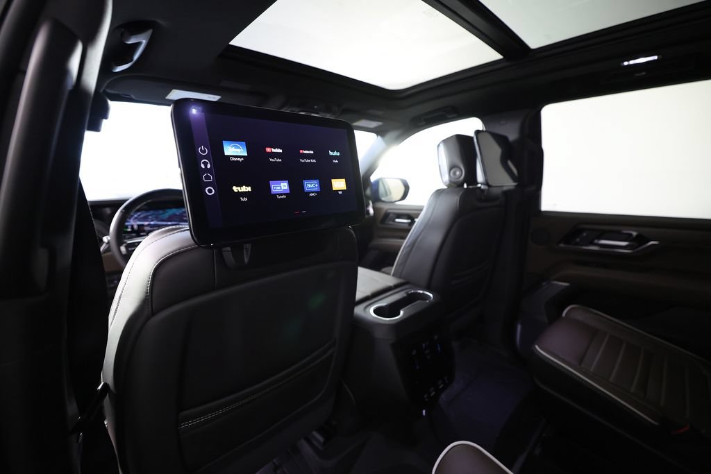 Used 2026 GMC Yukon Denali Ultimate AWD/4WD image 16