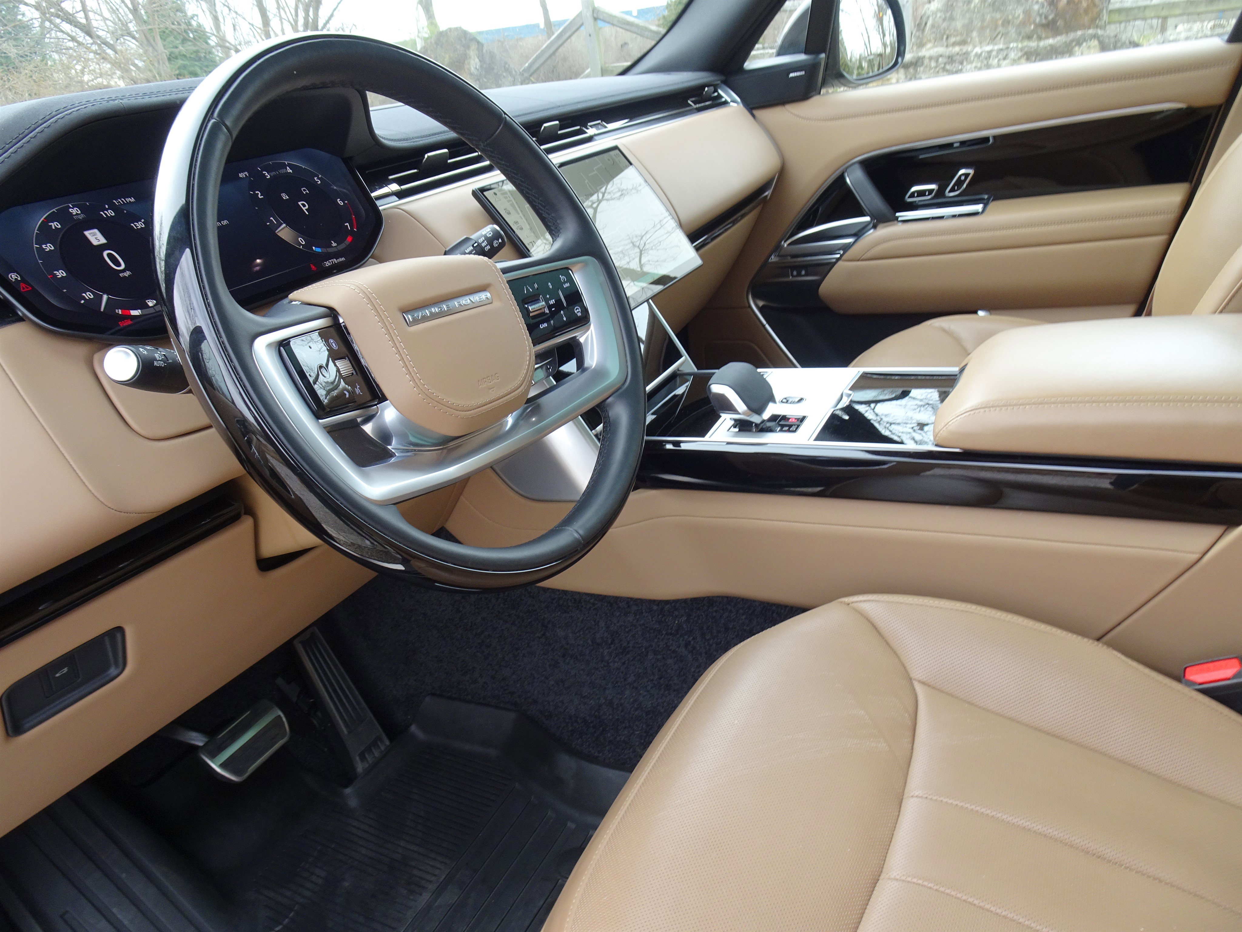 Certified 2024 Land Rover Range Rover SE image 16