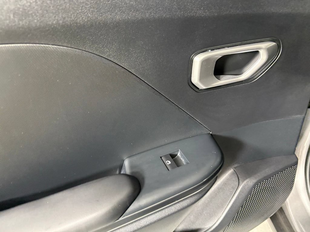 New 2026 Kia K4 FWD image 35