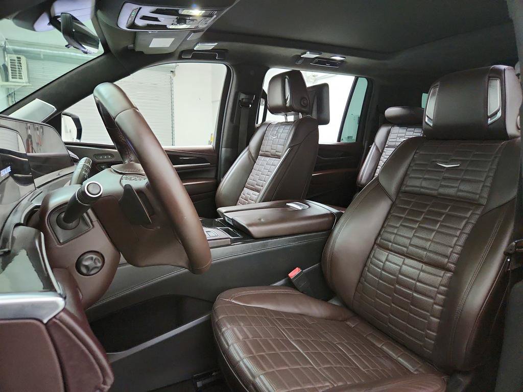 Used 2022 Cadillac Escalade ESV Sport Platinum w/ LPO, ONYX Package AWD/4WD image 13