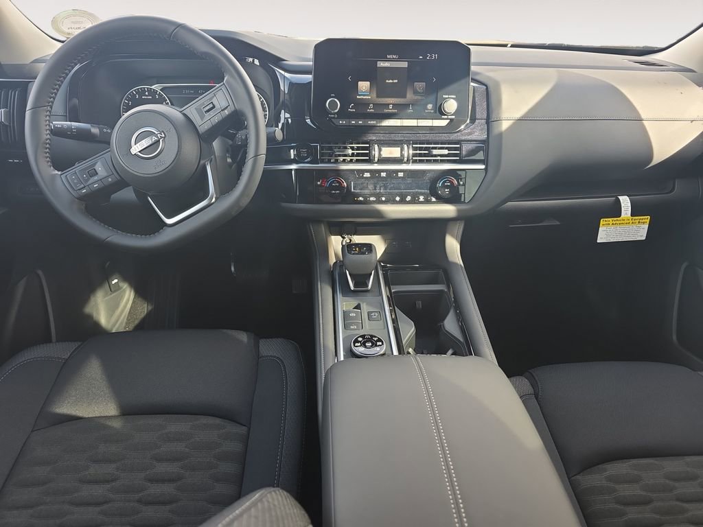 New 2025 Nissan Pathfinder SV w/ SV Premium Package image 10