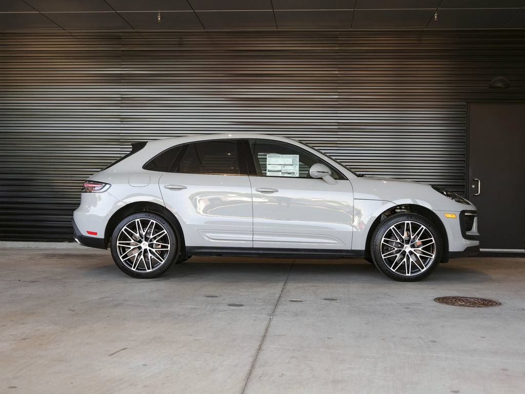 New 2025 Porsche Macan AWD/4WD image 8