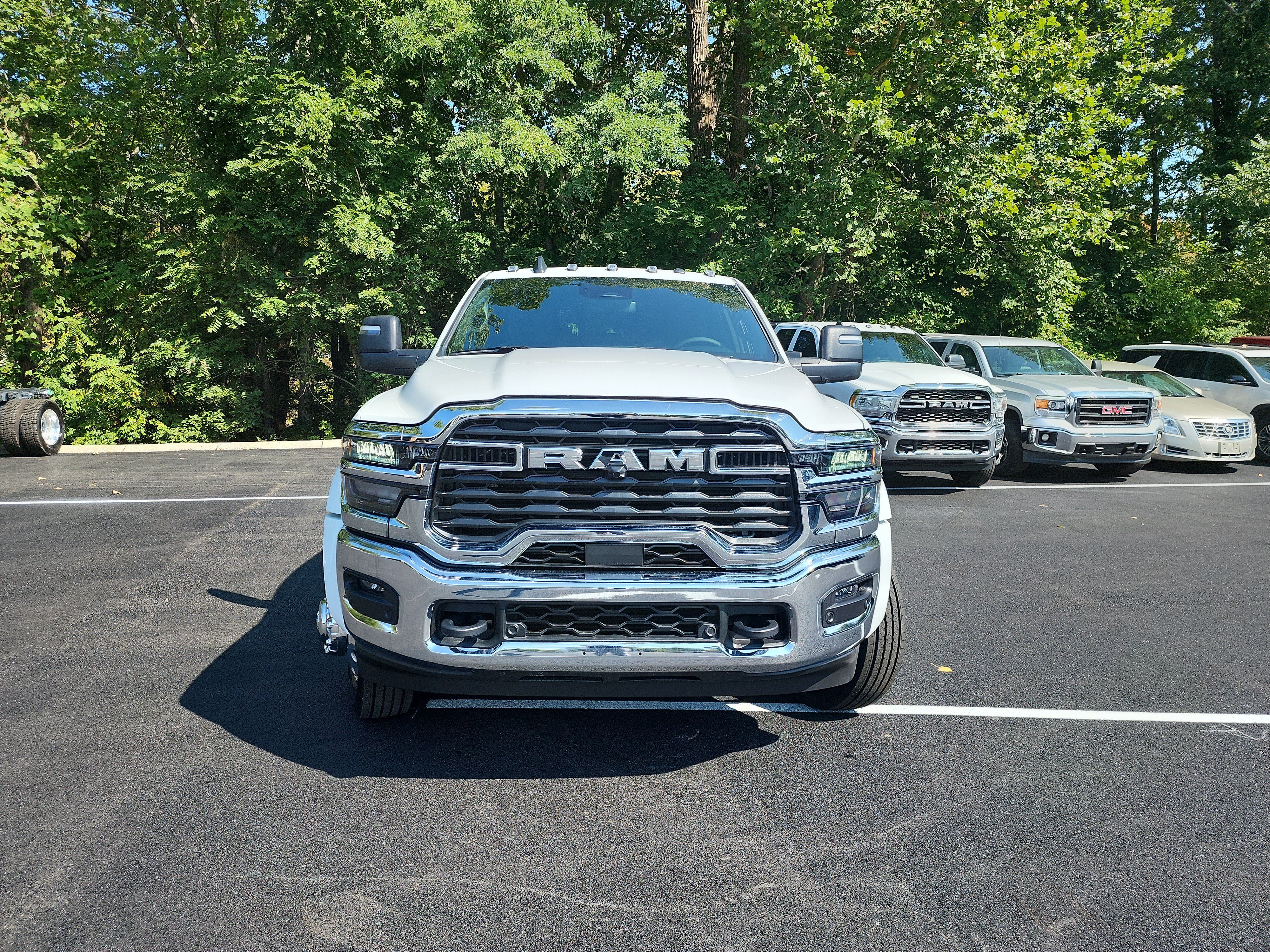 New 2026 RAM 5500 4x4 Crew Cab image 17