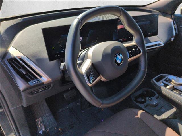 Used 2026 BMW iX xDrive60 image 10