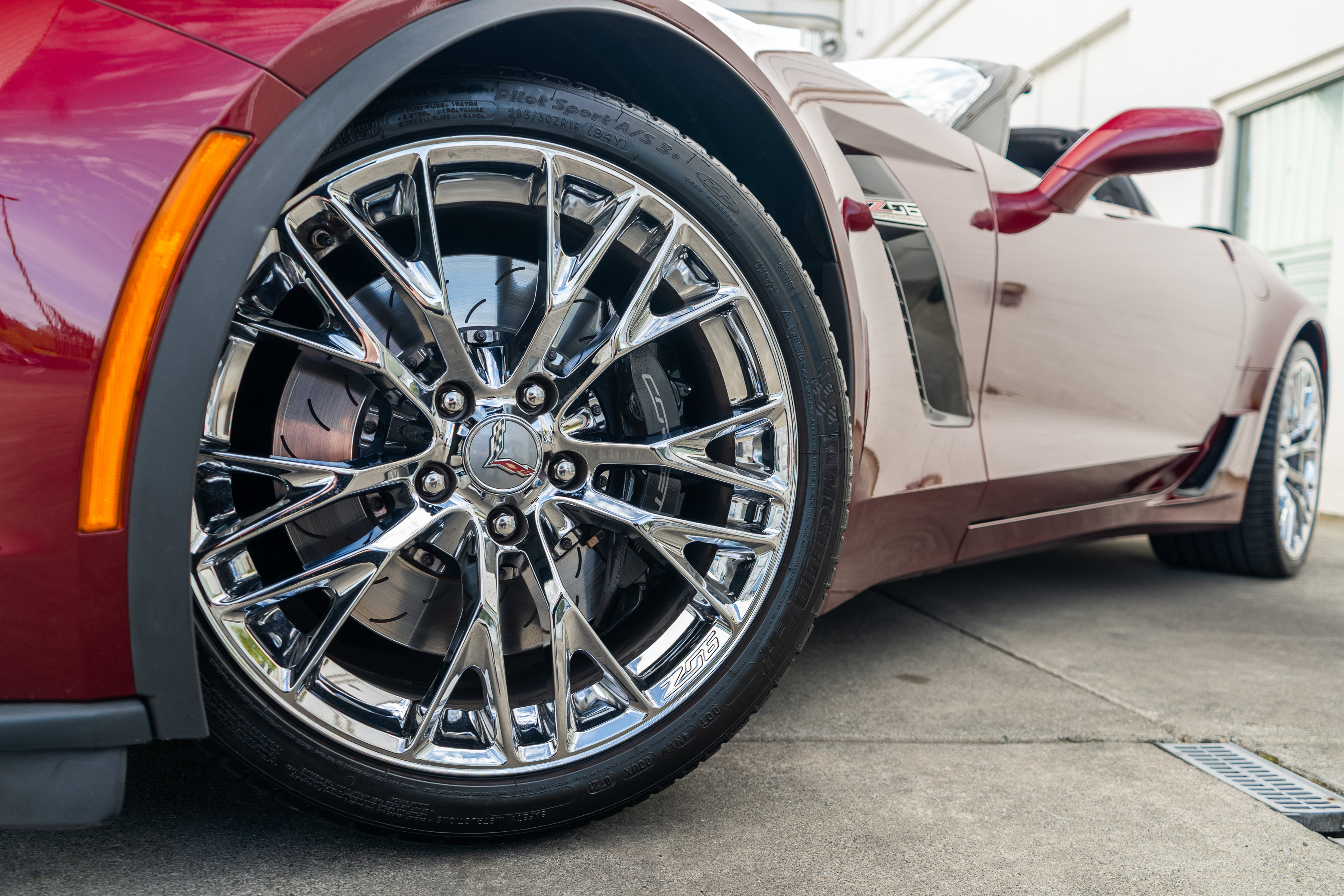 Used 2016 Chevrolet Corvette Z06 RWD image 4