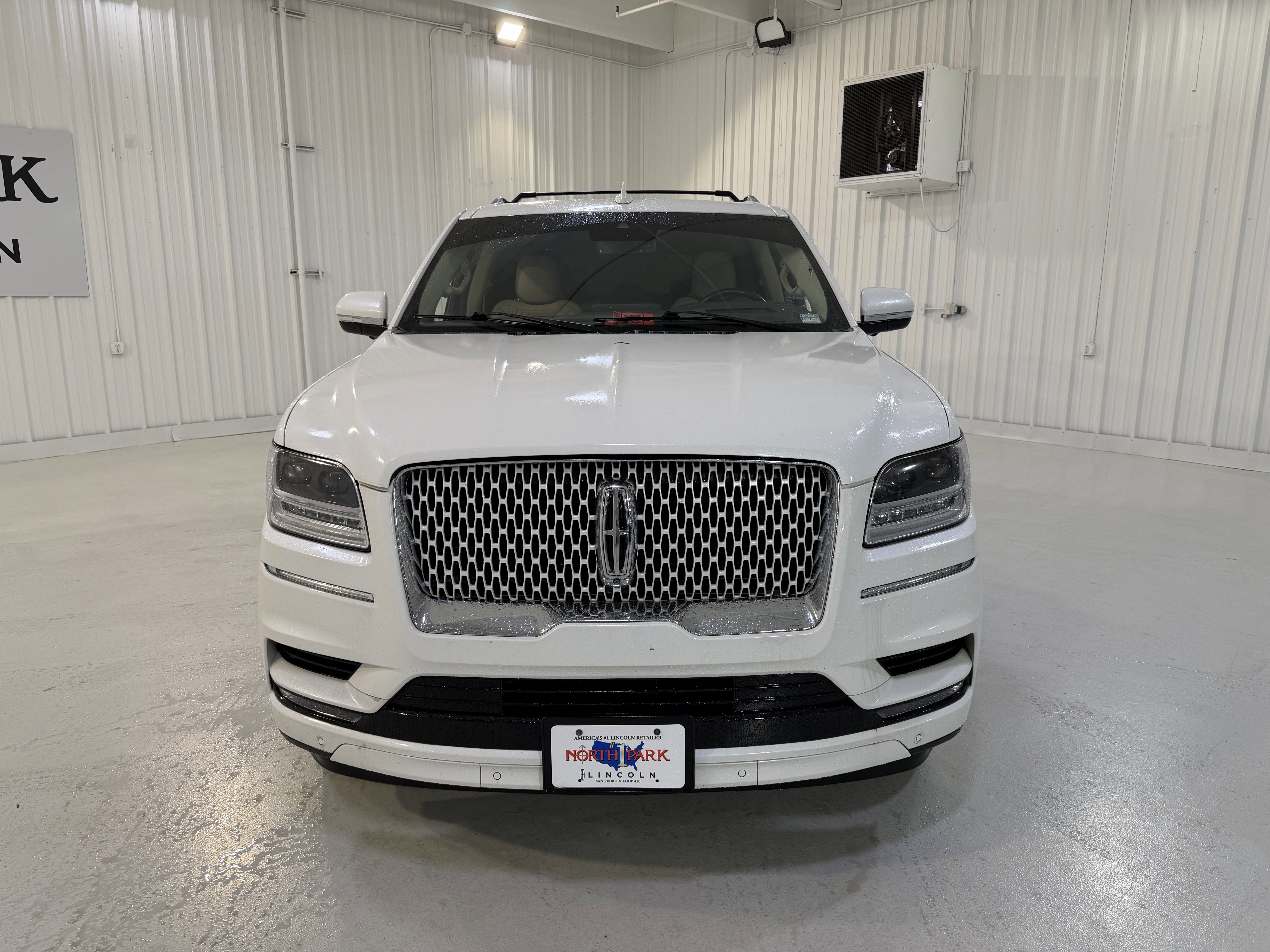 Used 2021 Lincoln Navigator Reserve image 8