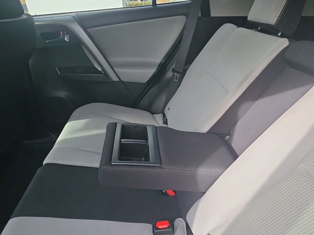 Used 2017 Toyota RAV4 XLE image 17