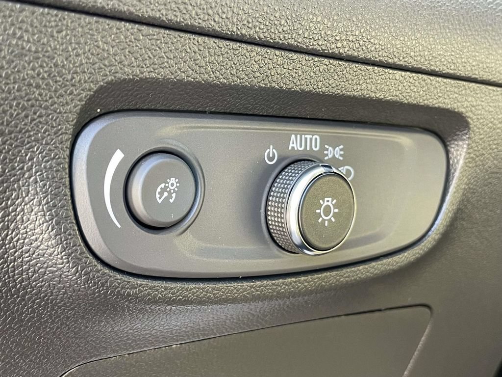 Used 2024 Buick Encore GX Preferred FWD image 28