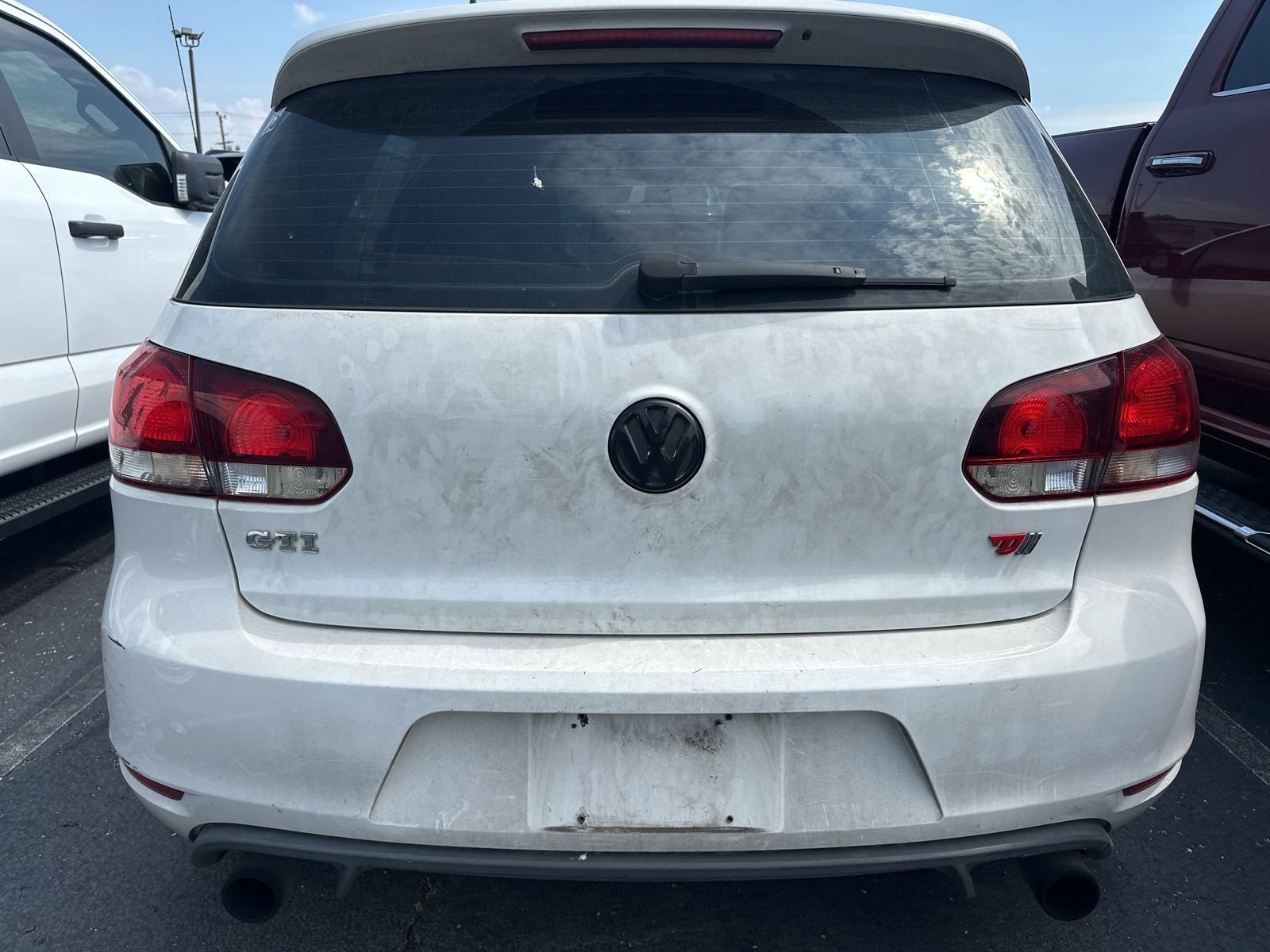 Used 2011 Volkswagen GTI Autobahn FWD image 3