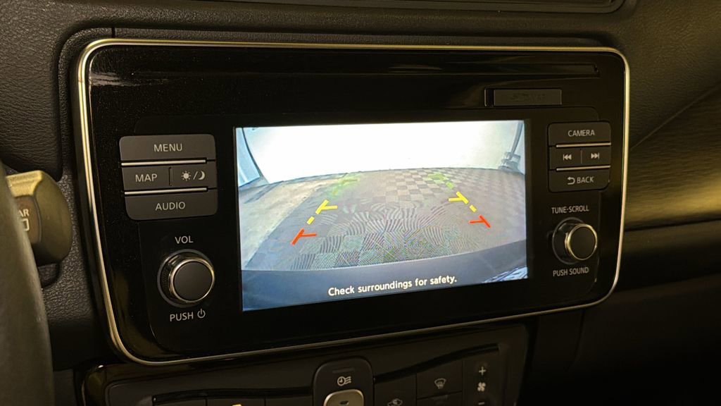 Used 2018 Nissan Leaf SV w/ SV Technology Package image 31